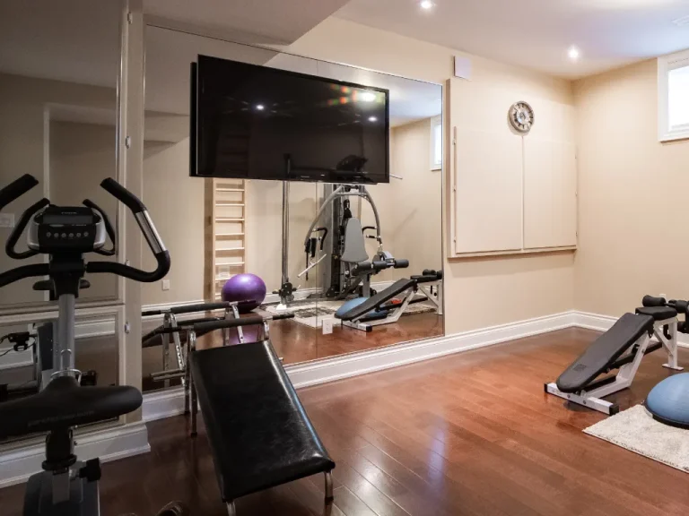 Small basement gym ideas outlet